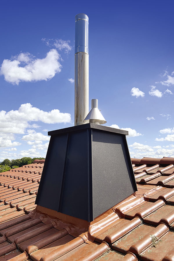 Lukas_Zerfas_auf_Dach_01