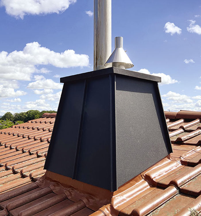 Lukas_Zerfas_auf_Dach_01